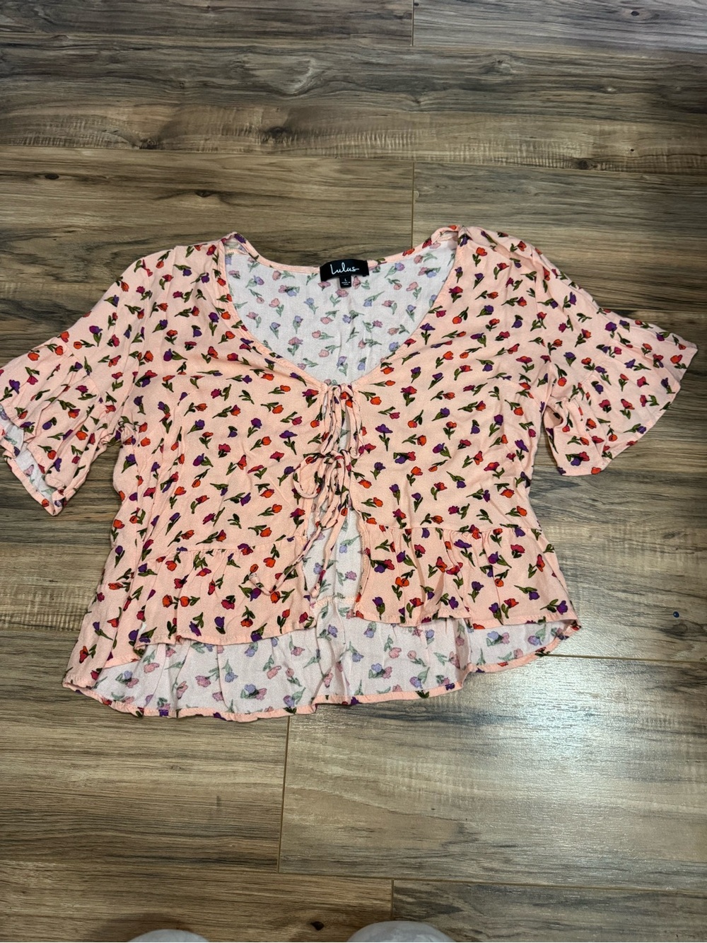 Lulu's Peach Floral Tie-Front Peplum Crop Top